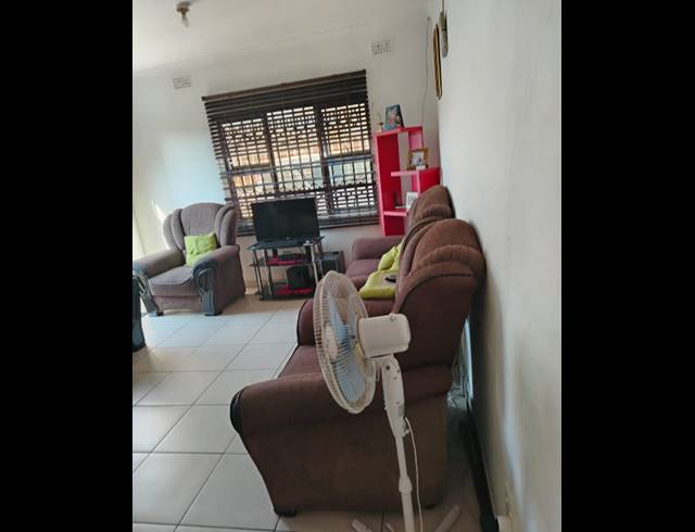 2.5 BEDROOM HOUSE FOR SALE IN MEREWENT